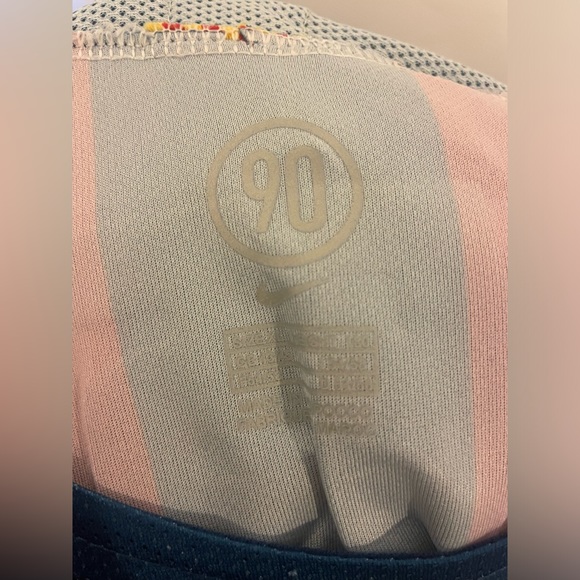 Men’s Vintage Nike FC Barcelona Messi Jersey - Picture 7 of 10